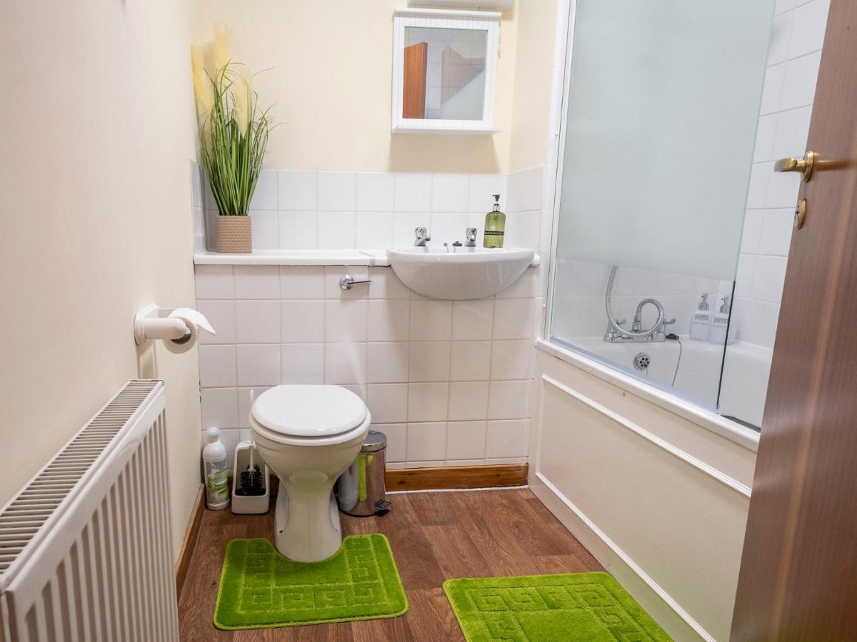 Stylish 2 Bedroom - 2 Miles Inverness City Centre Bagian luar foto